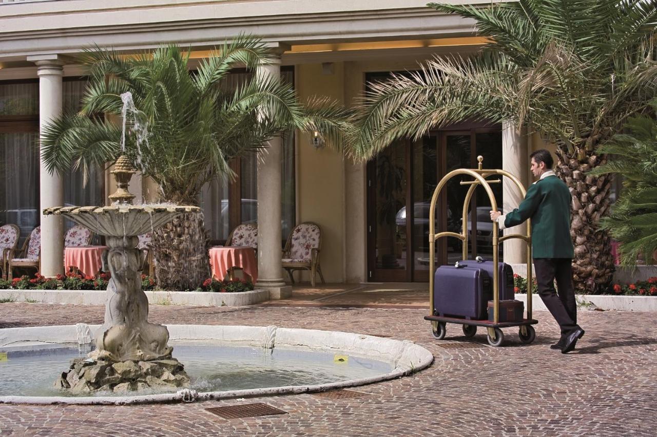 Palace Hotel Meggiorato 아바노테르메 외부 사진