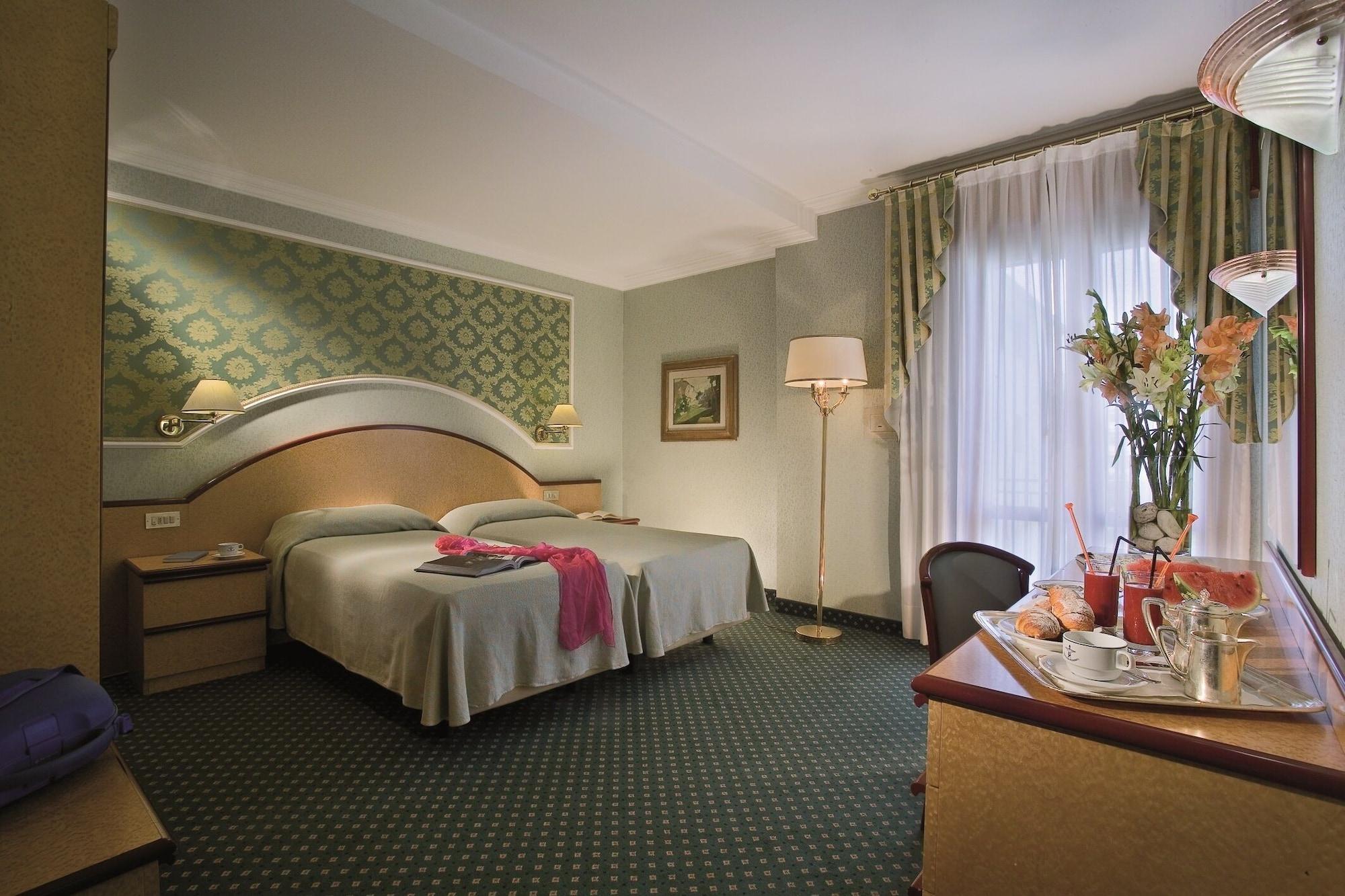 Palace Hotel Meggiorato 아바노테르메 외부 사진